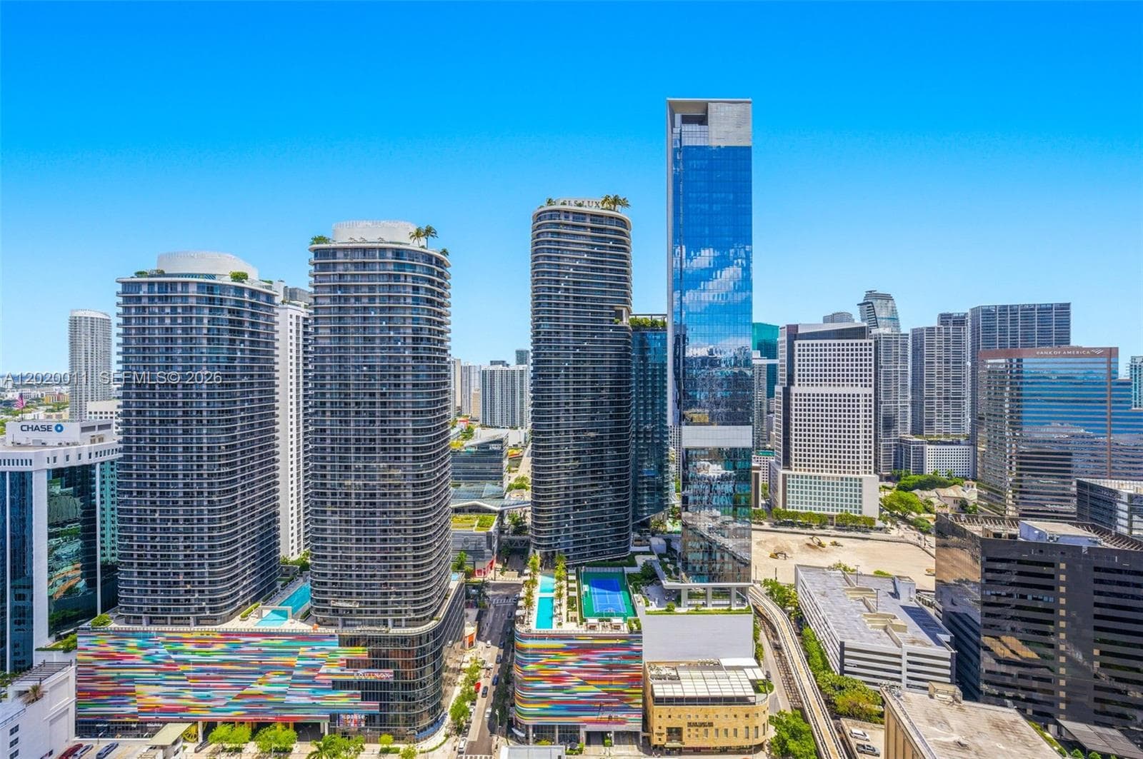 1000 Brickell Plz # 4014, Miami FL 33131 — 27