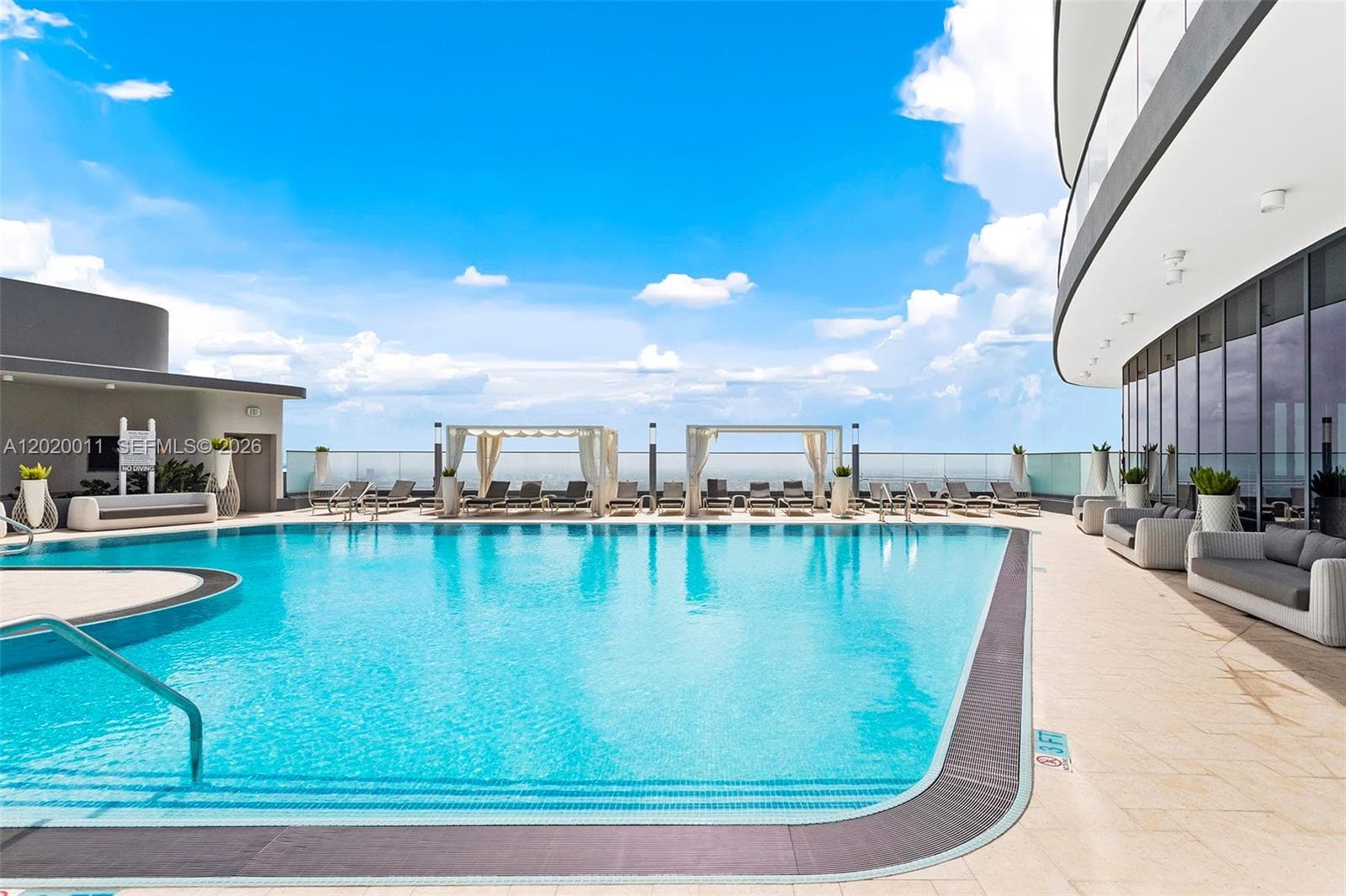 1000 Brickell Plz # 4014, Miami FL 33131 — 43
