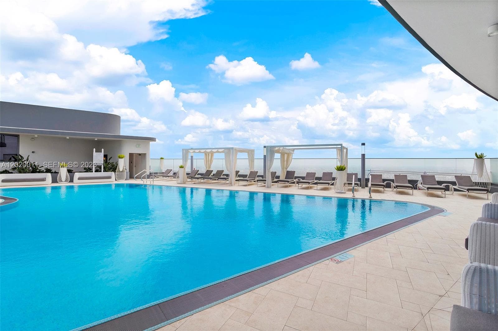 1000 Brickell Plz # 4014, Miami FL 33131 — 53
