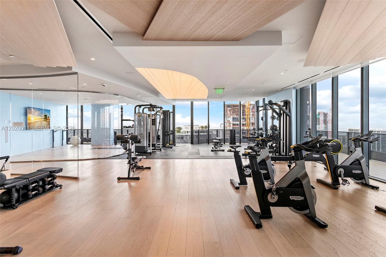 1000 Brickell Plz # 4014, Miami FL 33131 — 49