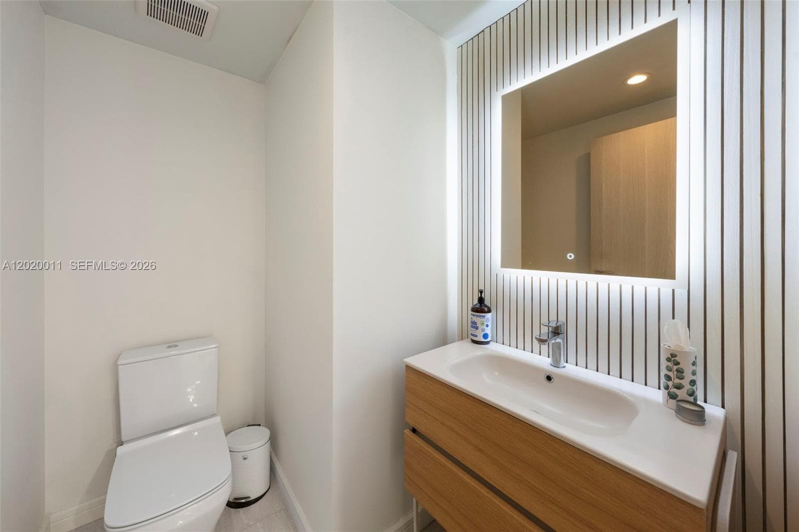1000 Brickell Plz # 4014, Miami FL 33131 — 14