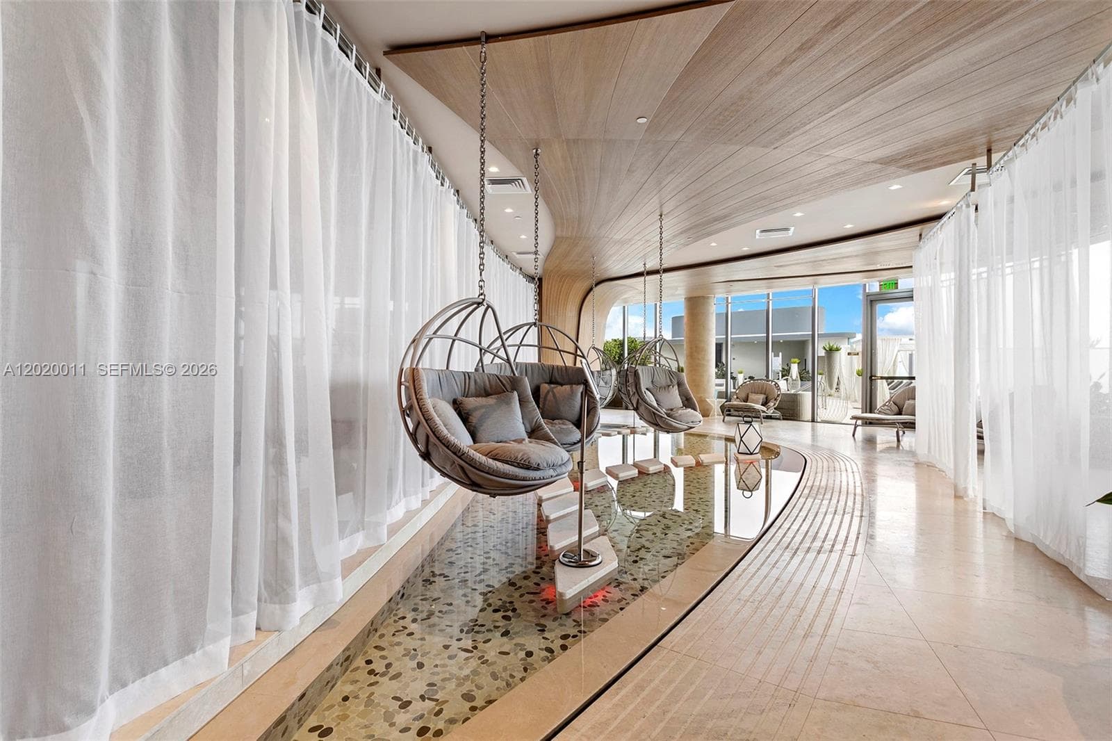 1000 Brickell Plz # 4014, Miami FL 33131 — 55