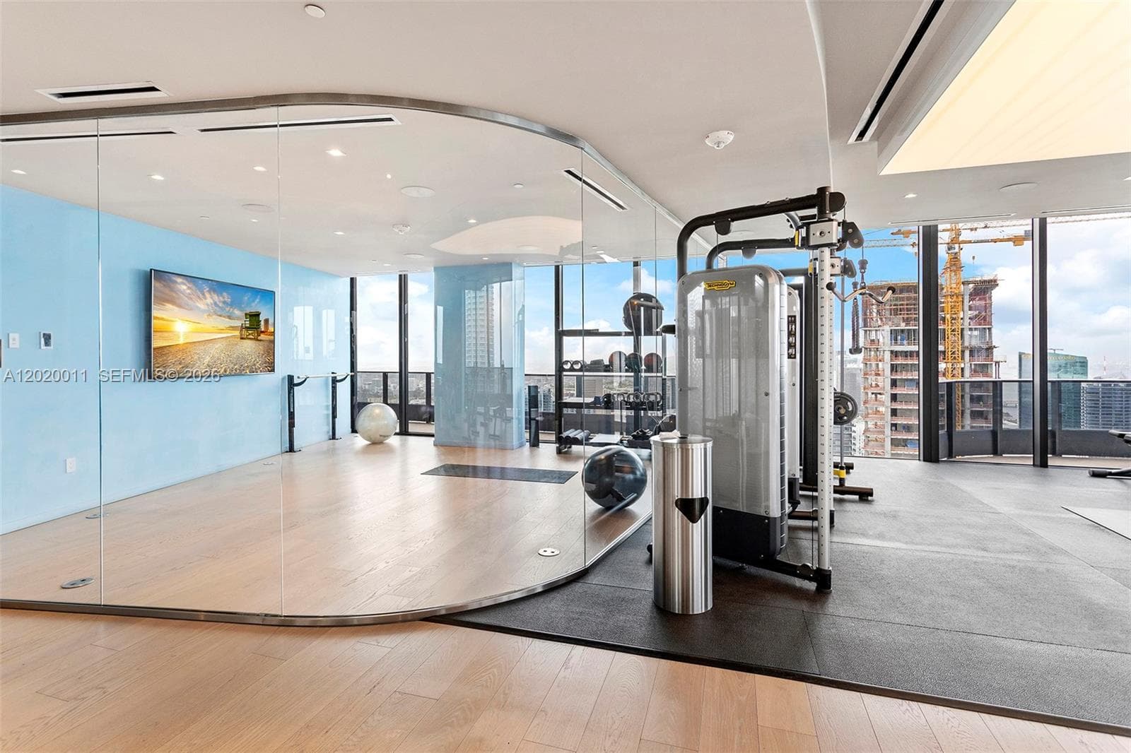 1000 Brickell Plz # 4014, Miami FL 33131 — 59