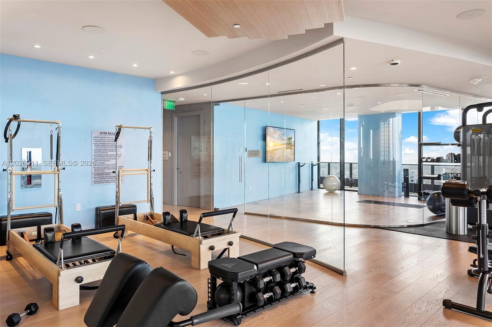 1000 Brickell Plz # 4014, Miami FL 33131 — 48