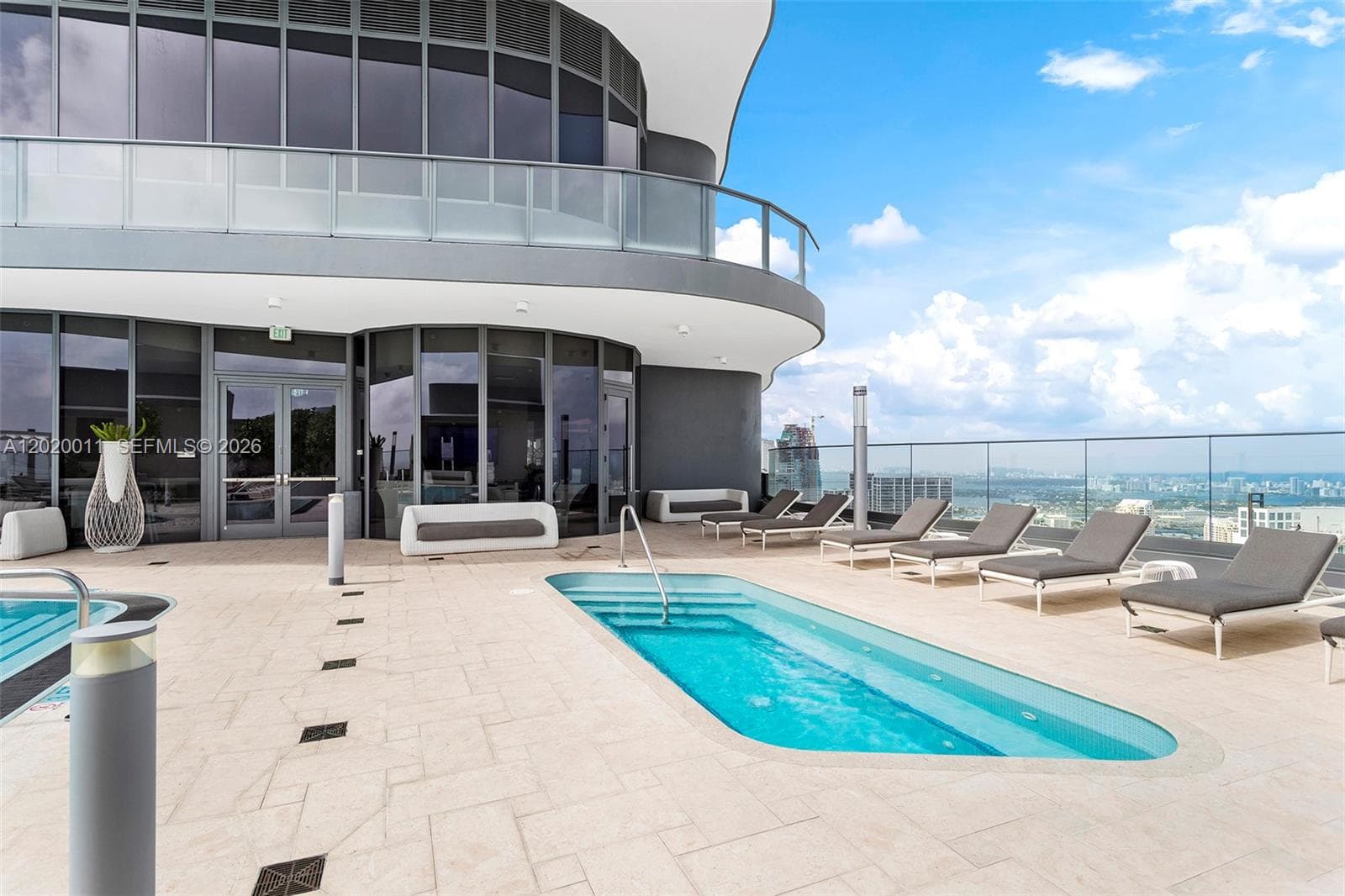 1000 Brickell Plz # 4014, Miami FL 33131 — 44
