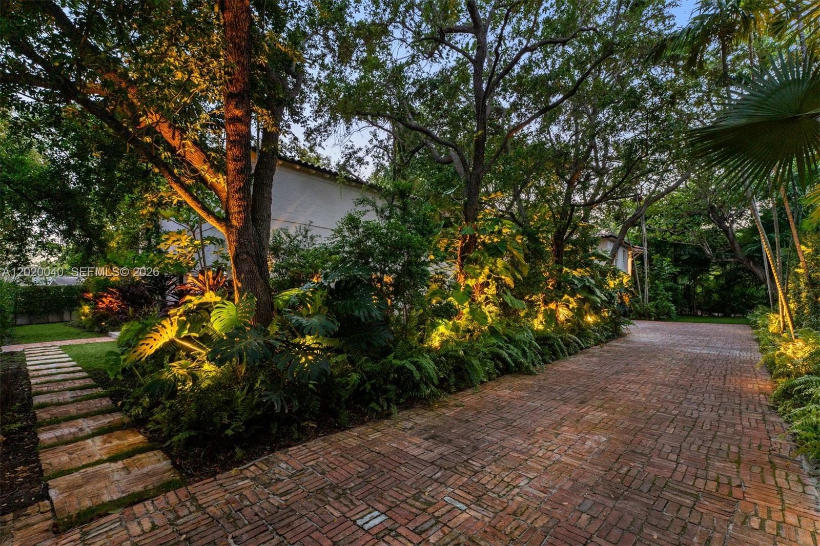 5812 Alton Rd, Miami Beach FL 33140 — 40