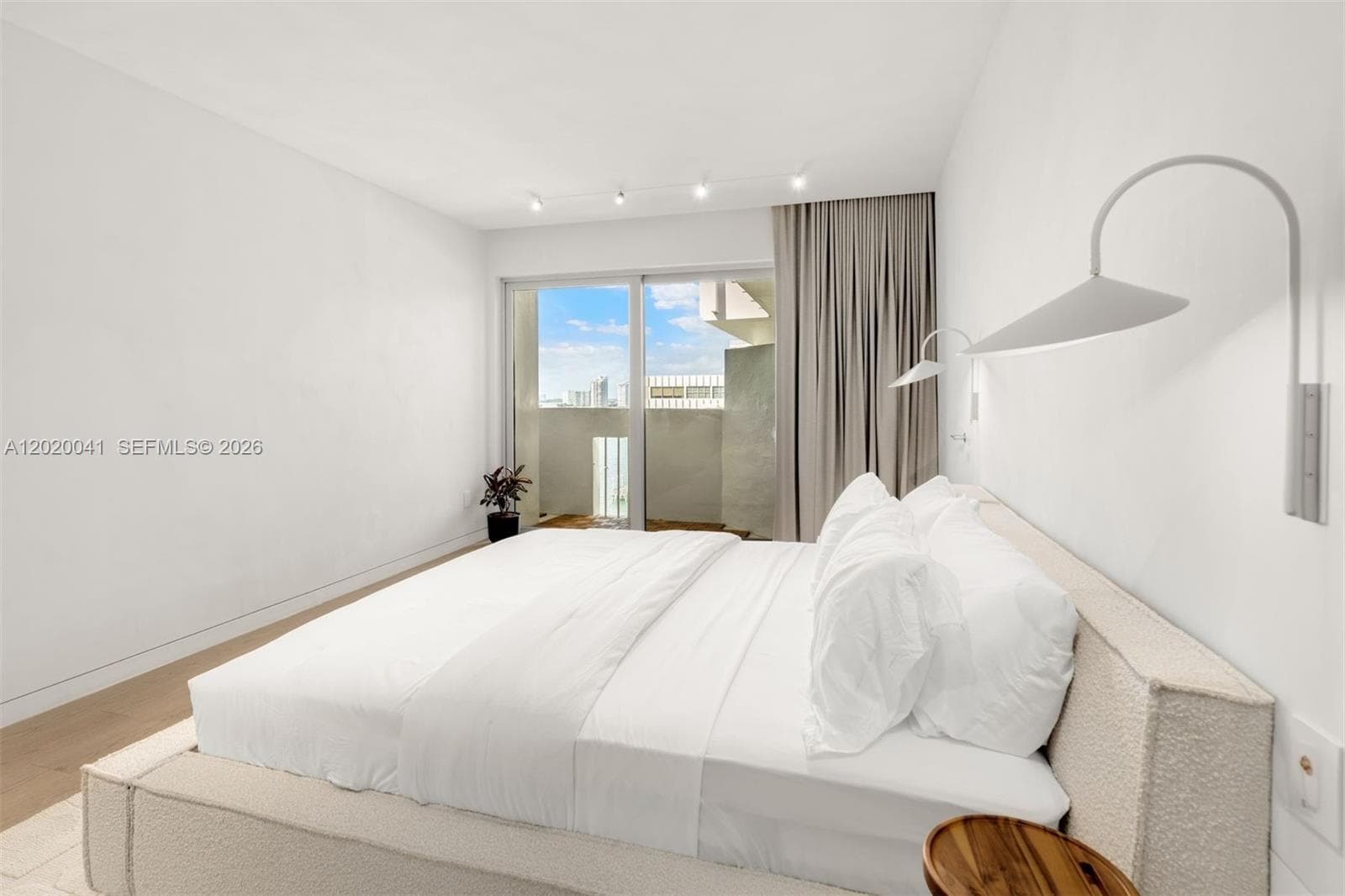 800 West Ave, Miami Beach FL 33139 — 10