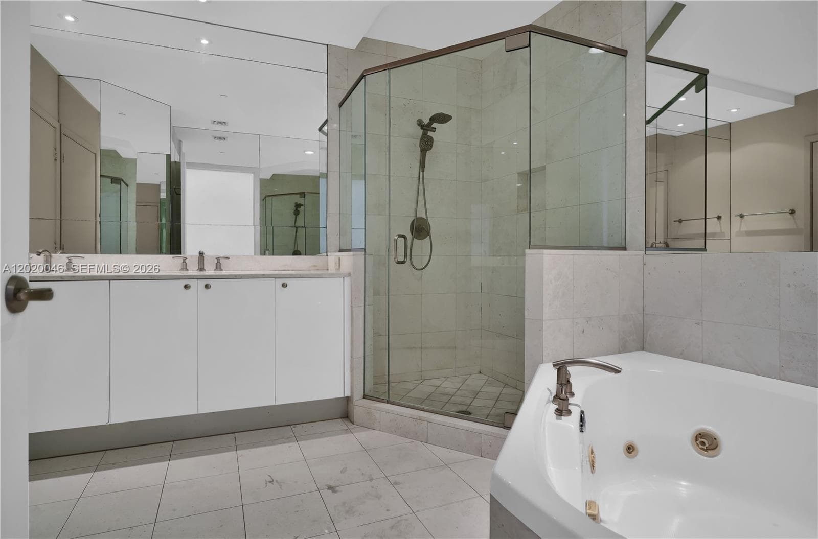 901 Brickell Key Blvd # 3204, Miami FL 33131 — 23
