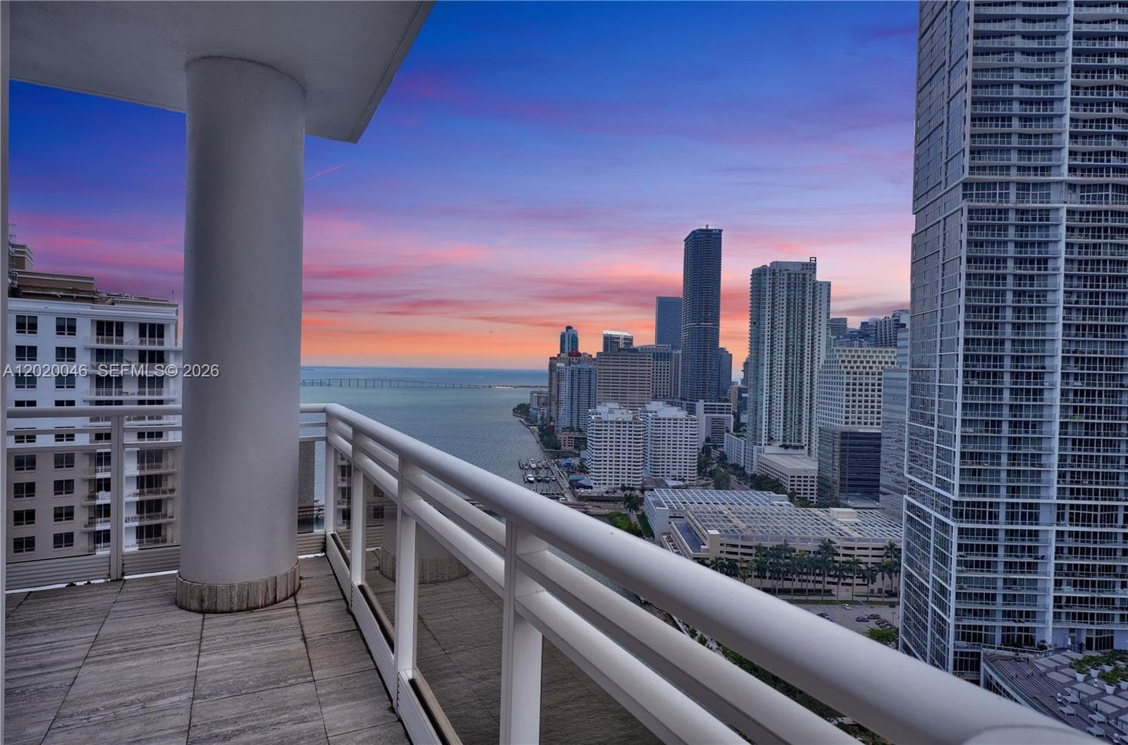901 Brickell Key Blvd # 3204, Miami FL 33131 — 2