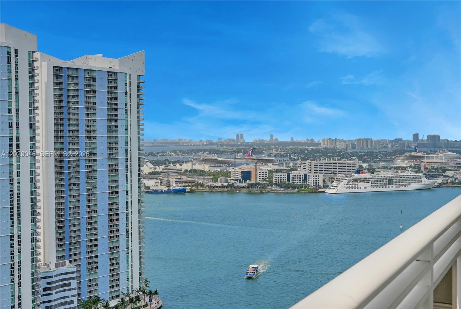 901 Brickell Key Blvd # 3204, Miami FL 33131 — 47