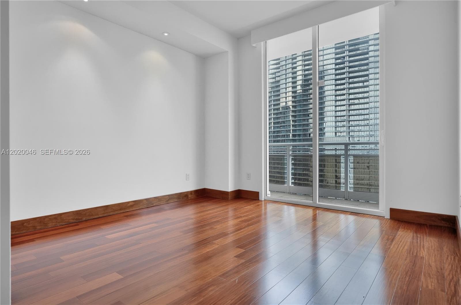 901 Brickell Key Blvd # 3204, Miami FL 33131 — 31