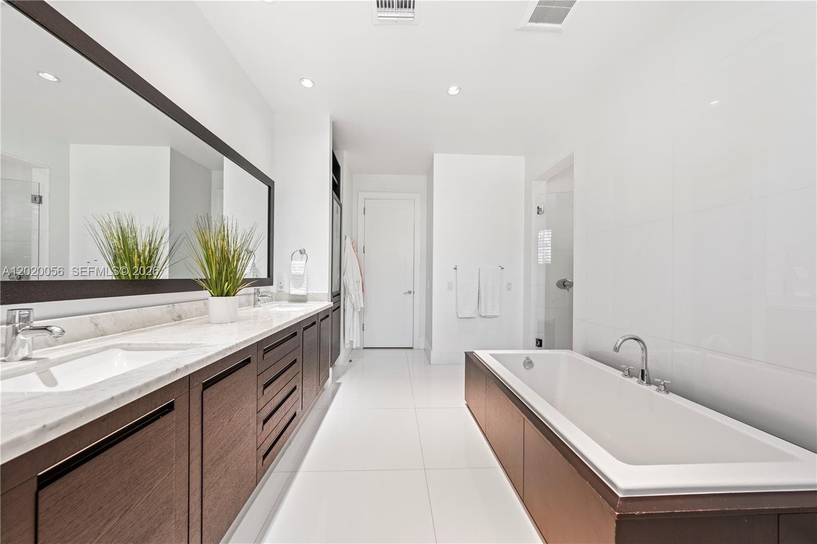 4196 S Douglas Rd, Miami FL 33133 — 52