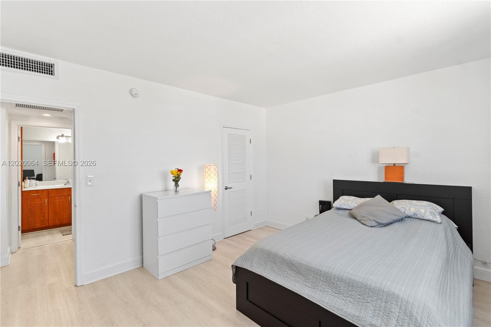 401 69th St # 1509, Miami Beach FL 33141 — 23
