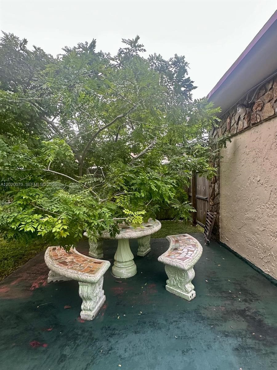659 W 14th St, Hialeah FL 33010 — 22