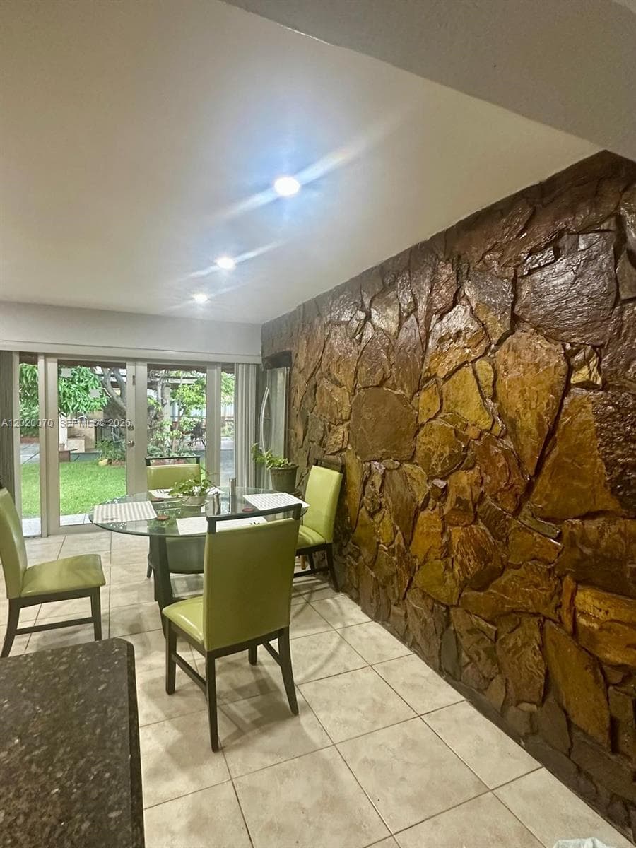 659 W 14th St, Hialeah FL 33010 — 26