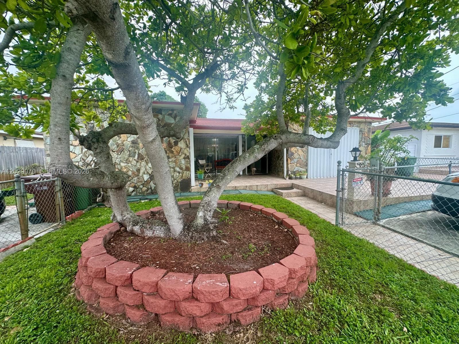 659 W 14th St, Hialeah FL 33010 — 2