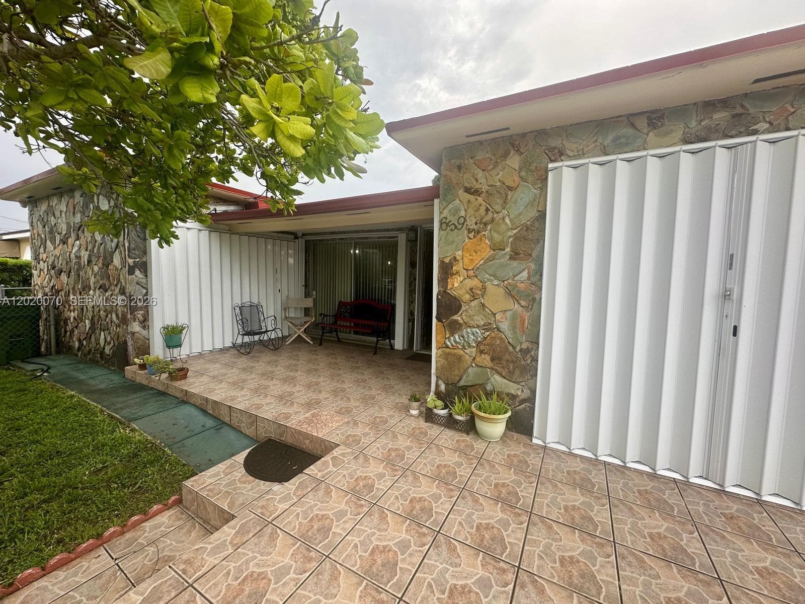 659 W 14th St, Hialeah FL 33010 — 3