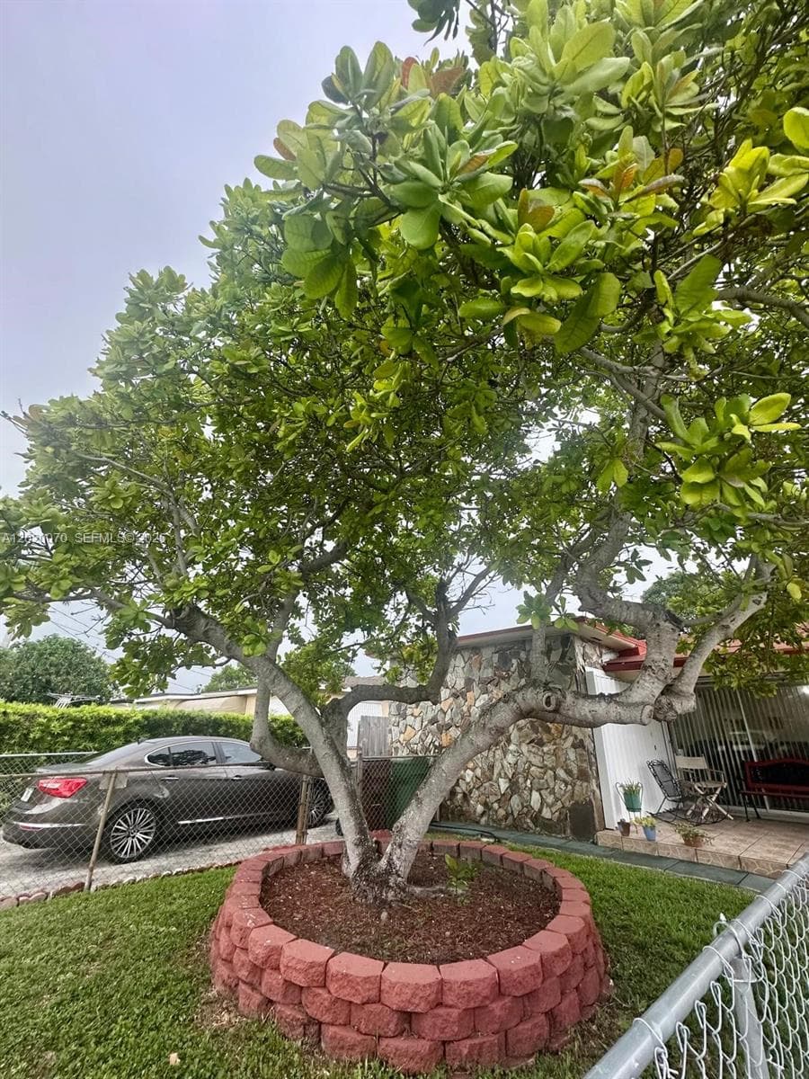 659 W 14th St, Hialeah FL 33010 — 5