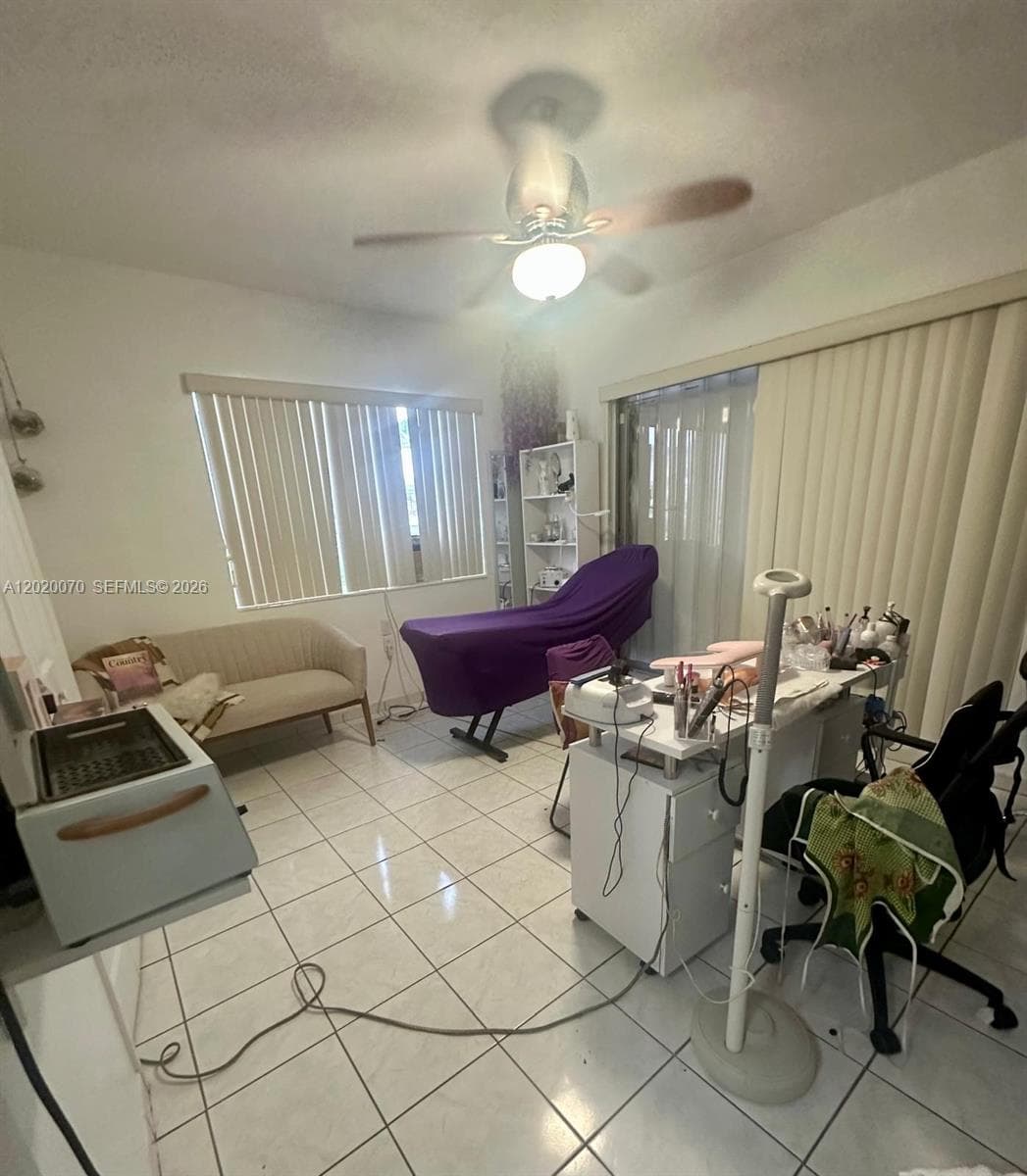 659 W 14th St, Hialeah FL 33010 — 24