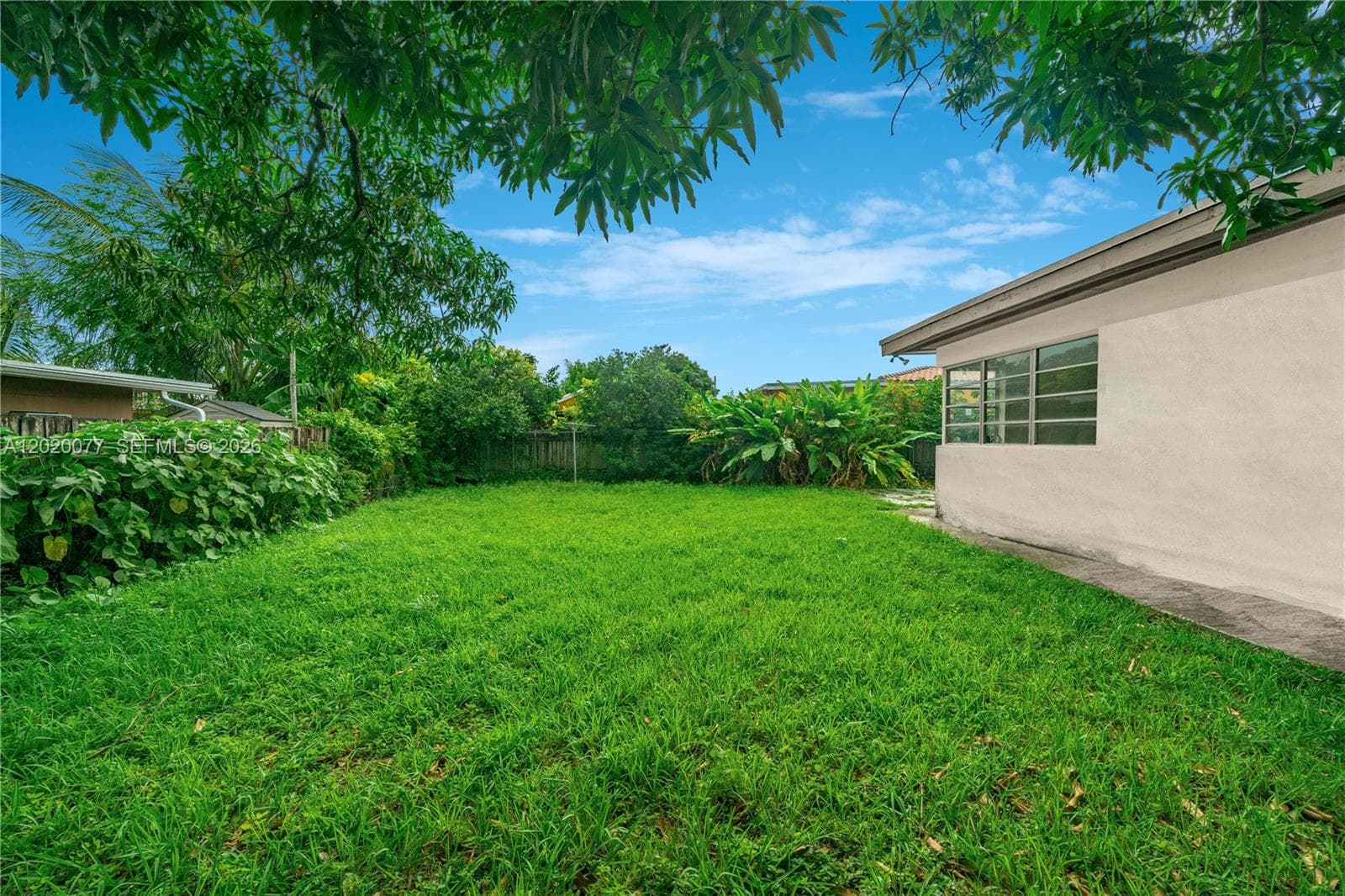 3271 NW 18th Ter, Miami FL 33125 — 6