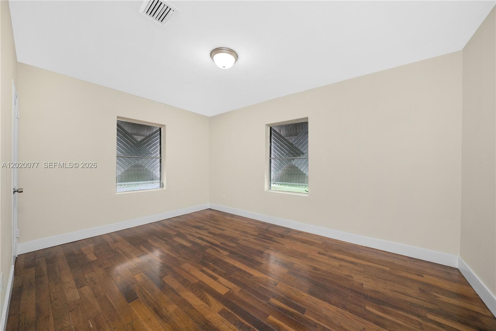 3271 NW 18th Ter, Miami FL 33125 — 25