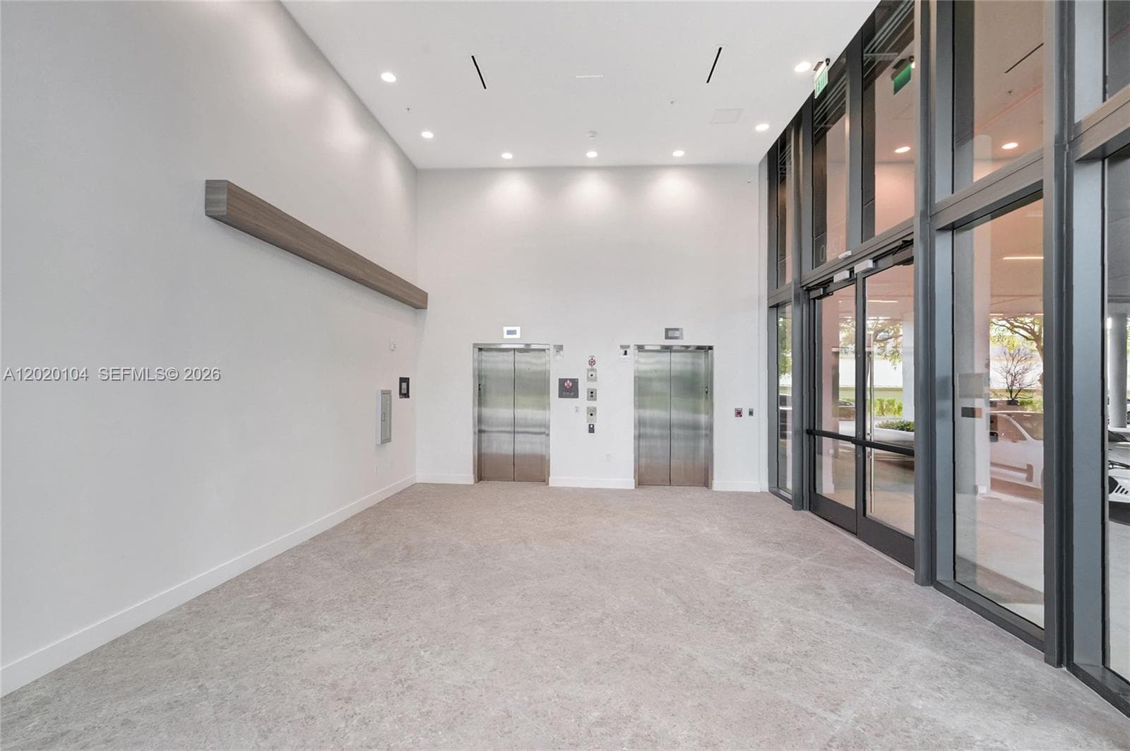 21290 Biscayne # 210, Aventura FL 33180 — 17