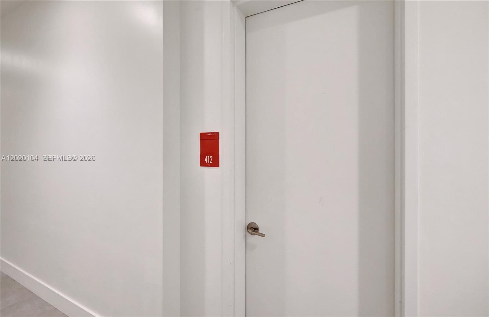 21290 Biscayne # 210, Aventura FL 33180 — 4