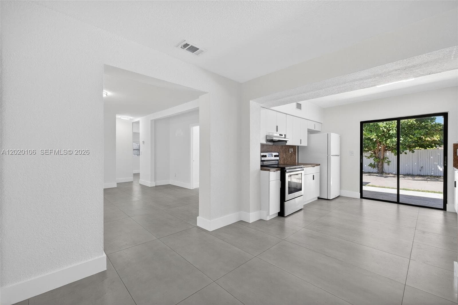 Fulford By Sea Sec E, North Miami Beach, FL — 12