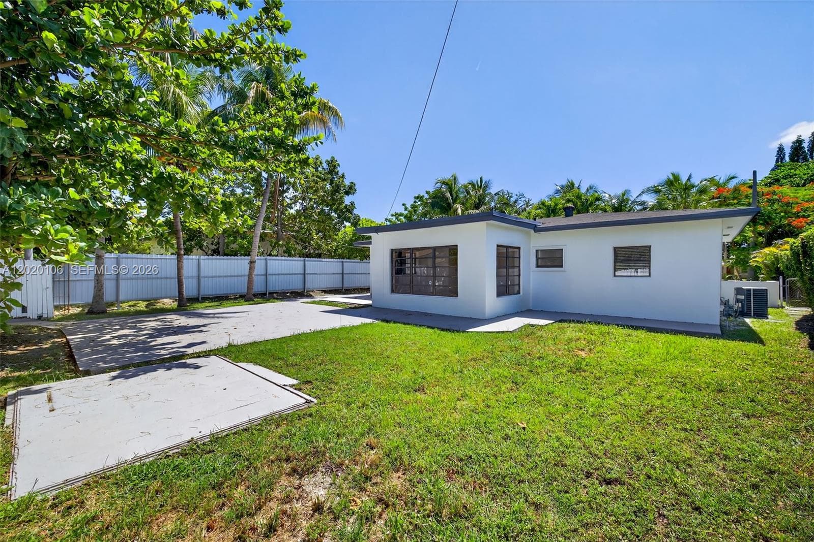 Fulford By Sea Sec E, North Miami Beach, FL — 32