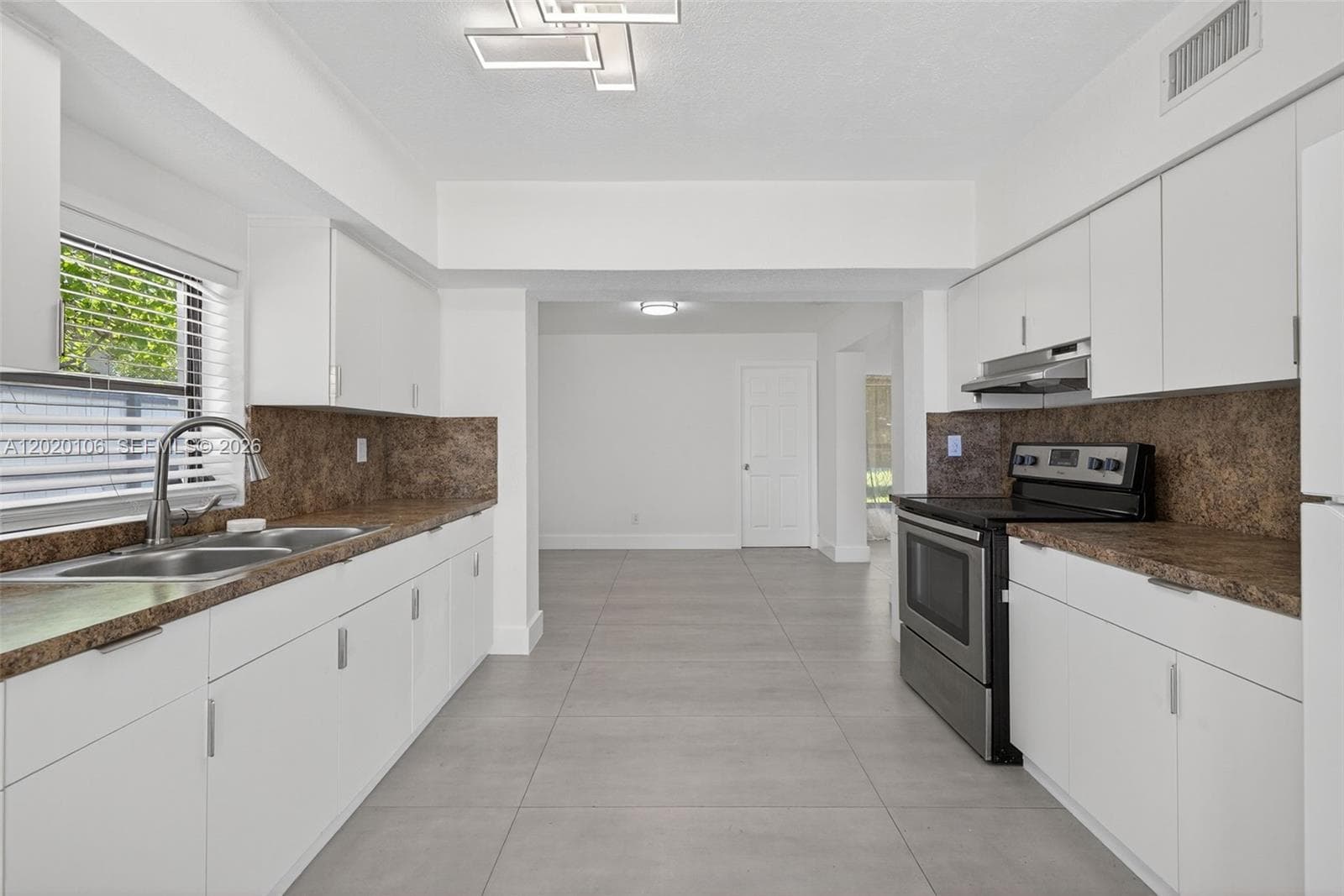 Fulford By Sea Sec E, North Miami Beach, FL — 9