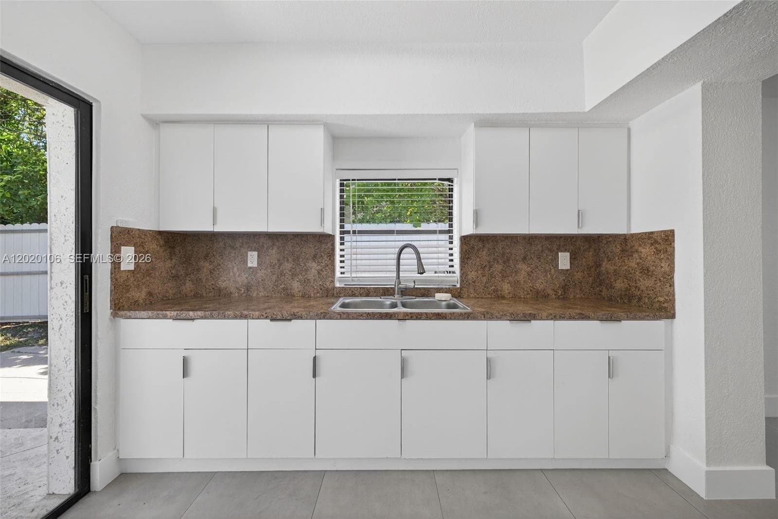 Fulford By Sea Sec E, North Miami Beach, FL — 11