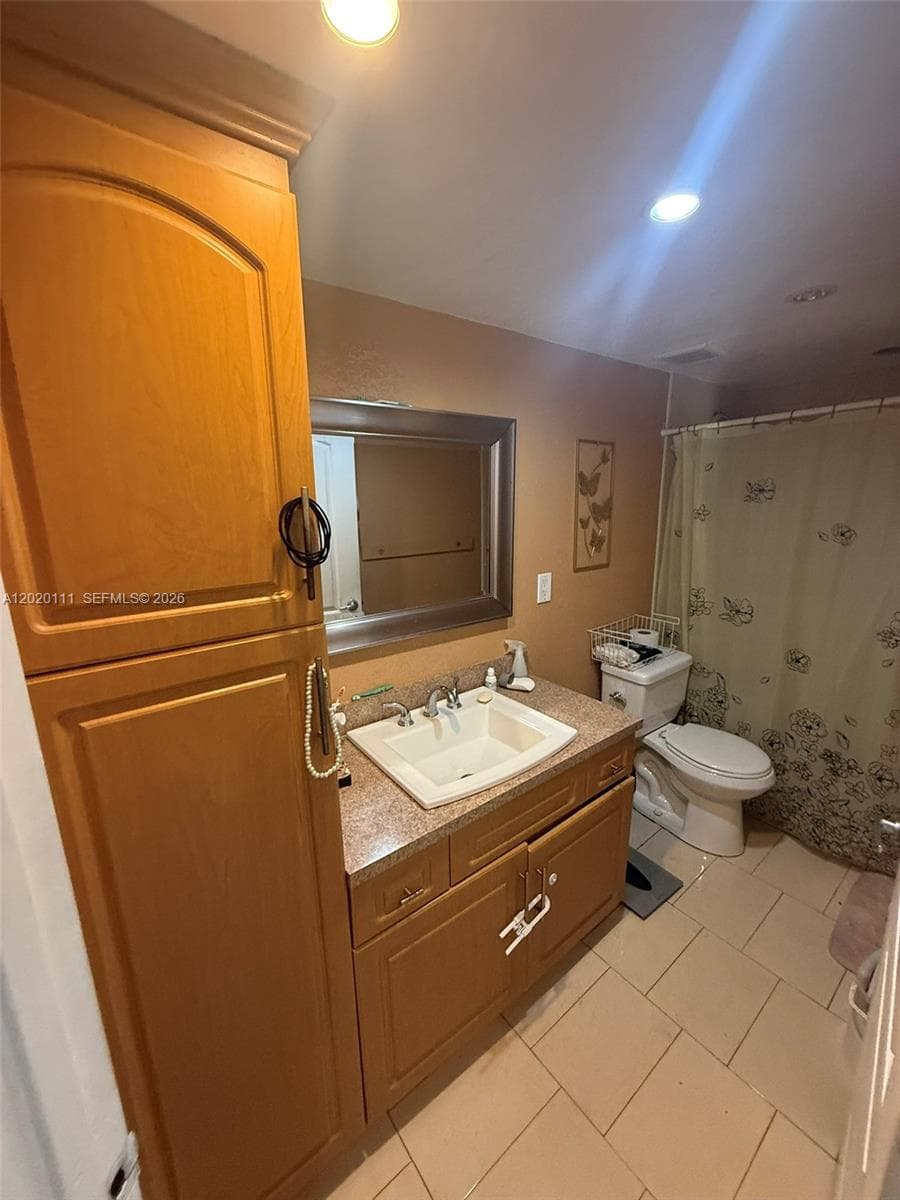 6780 W 2nd Ct # 313, Hialeah FL 33012 — 7