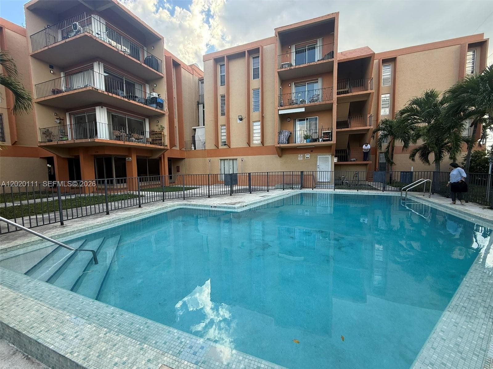 6780 W 2nd Ct # 313, Hialeah FL 33012 — 1
