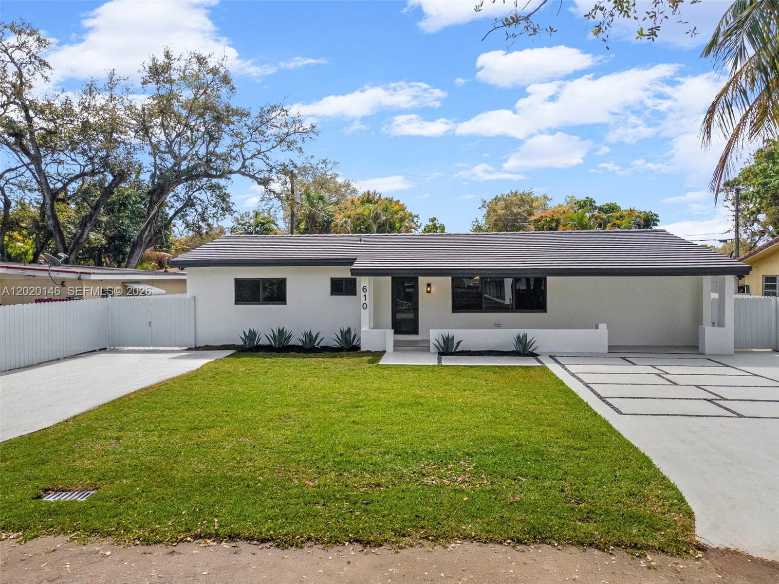 610 NE 164th Ter, Miami FL 33162 — 23