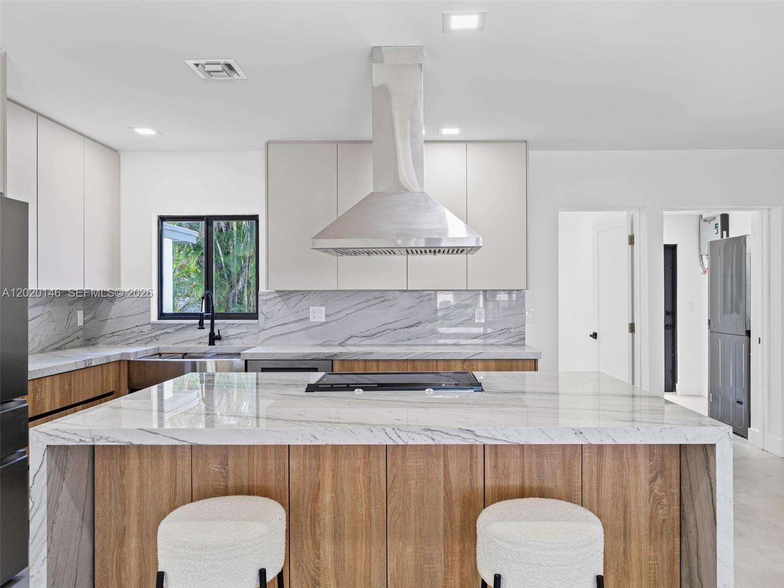 610 NE 164th Ter, Miami FL 33162 — 2