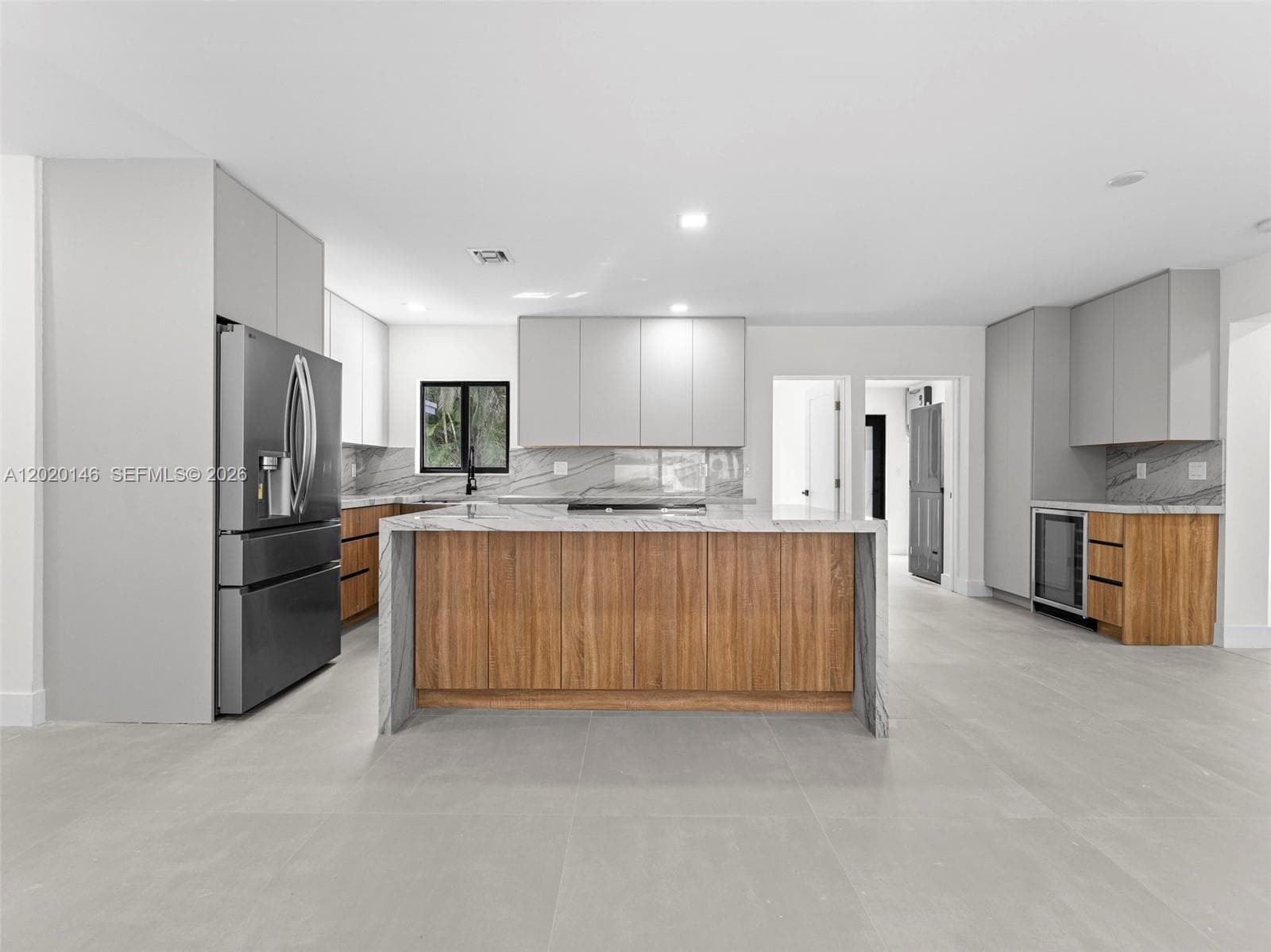 610 NE 164th Ter, Miami FL 33162 — 73