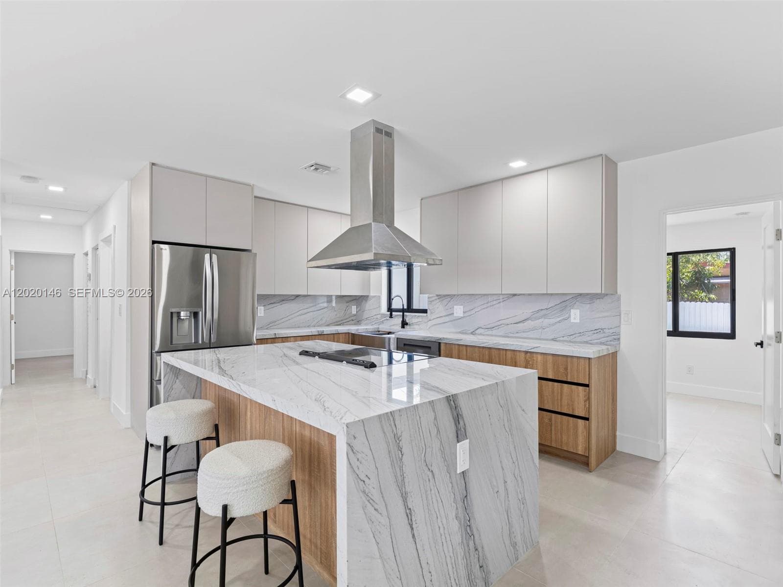 610 NE 164th Ter, Miami FL 33162 — 16