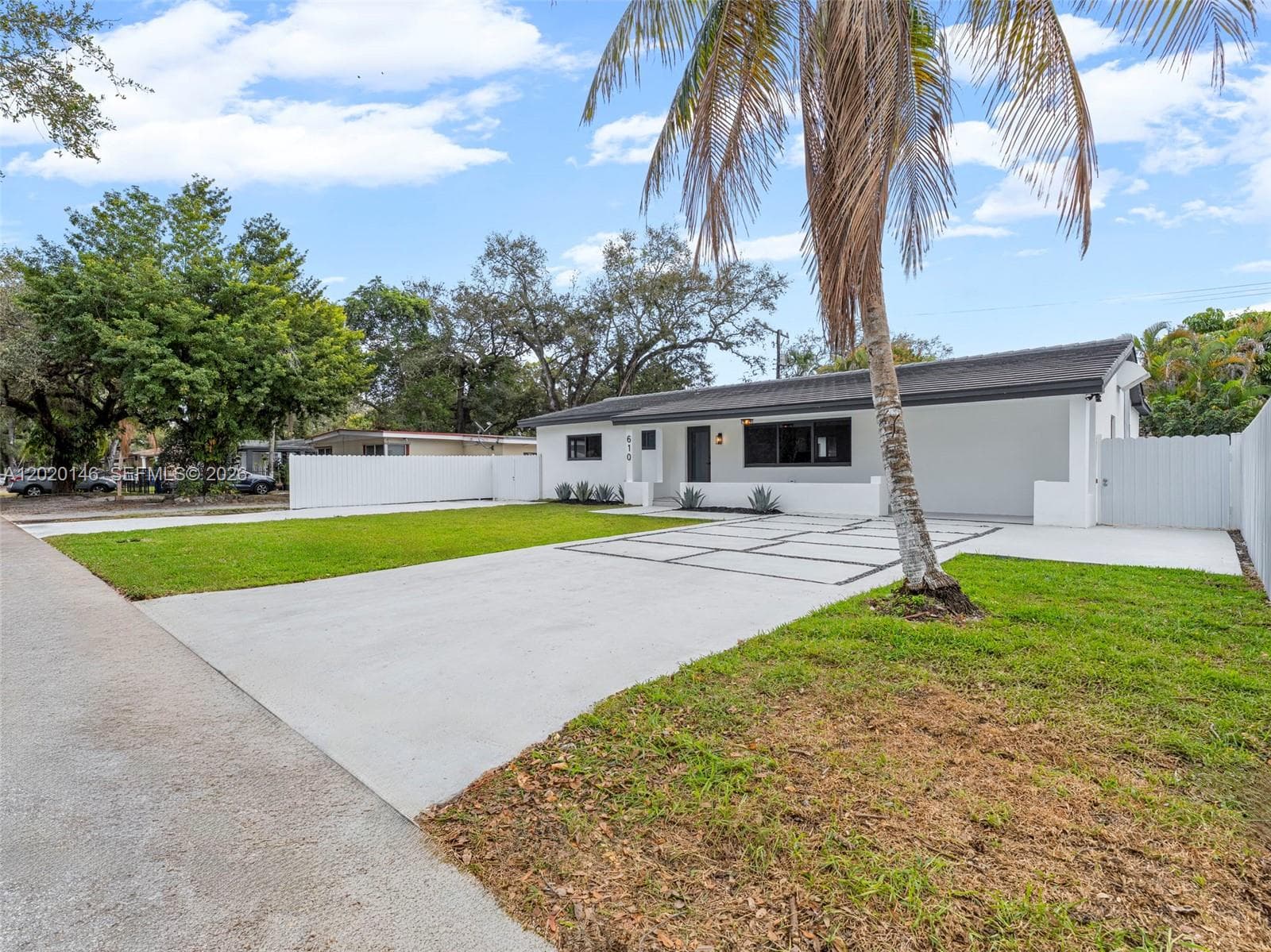 610 NE 164th Ter, Miami FL 33162 — 28