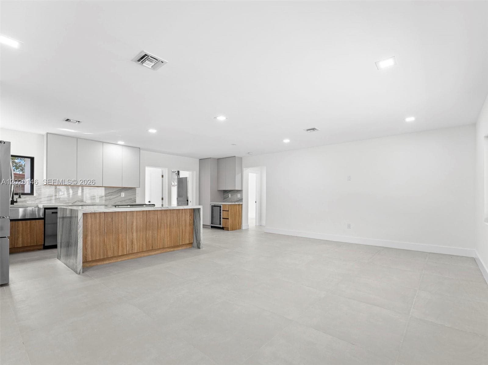 610 NE 164th Ter, Miami FL 33162 — 76