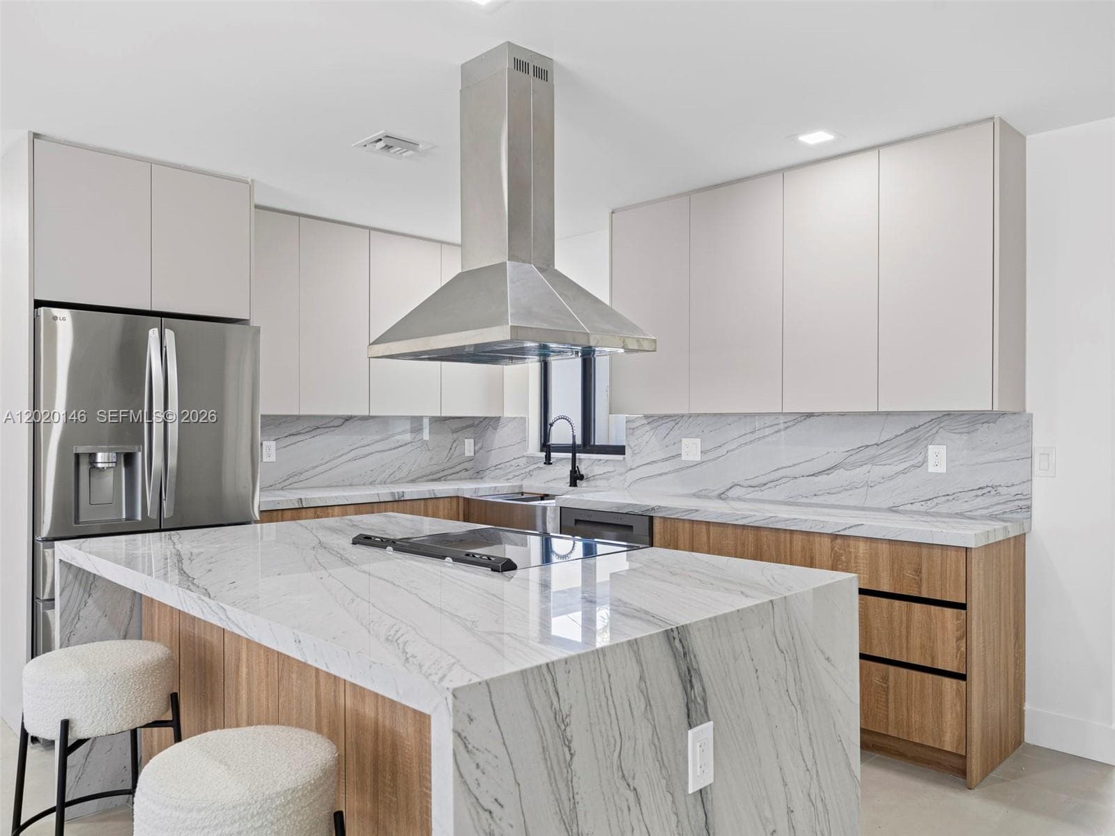 610 NE 164th Ter, Miami FL 33162 — 14