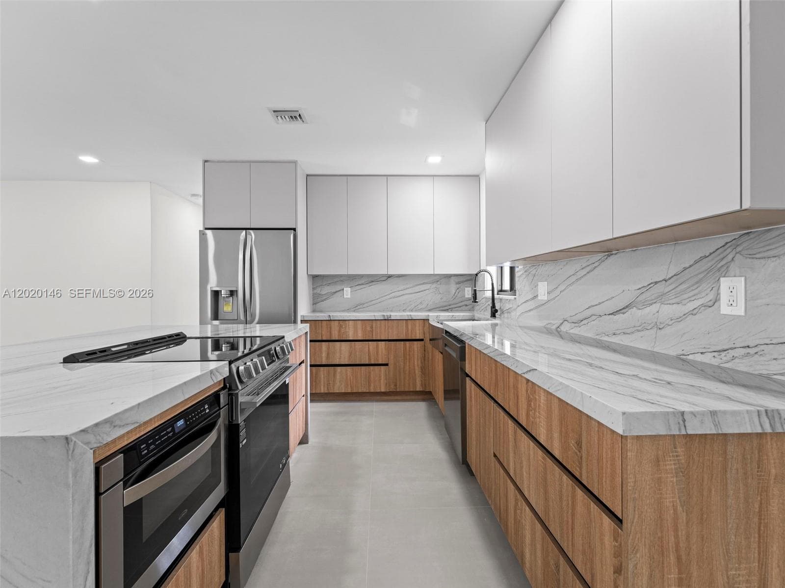 610 NE 164th Ter, Miami FL 33162 — 55