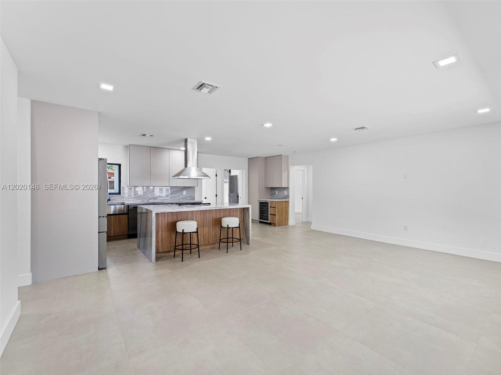 610 NE 164th Ter, Miami FL 33162 — 15