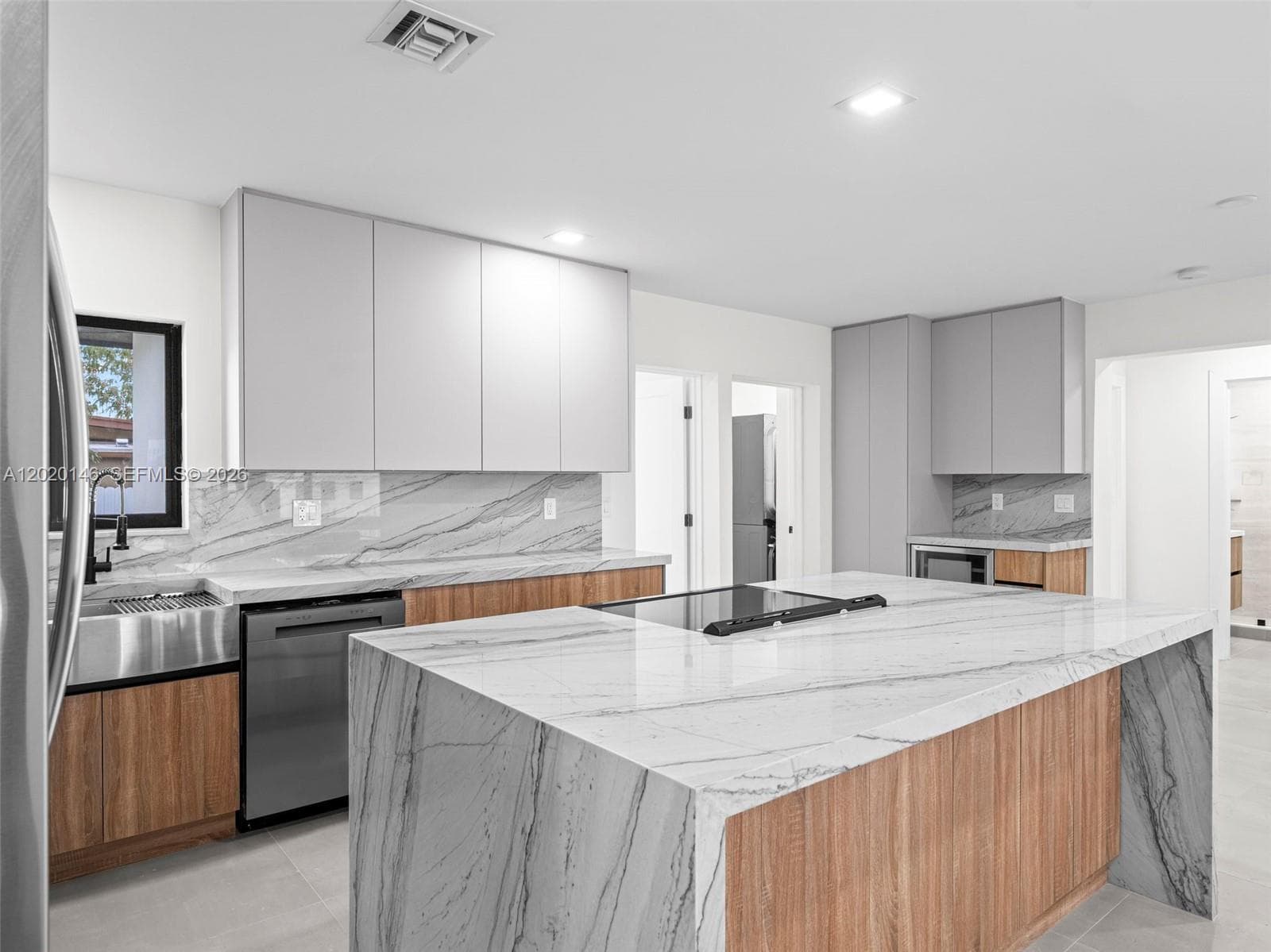 610 NE 164th Ter, Miami FL 33162 — 75
