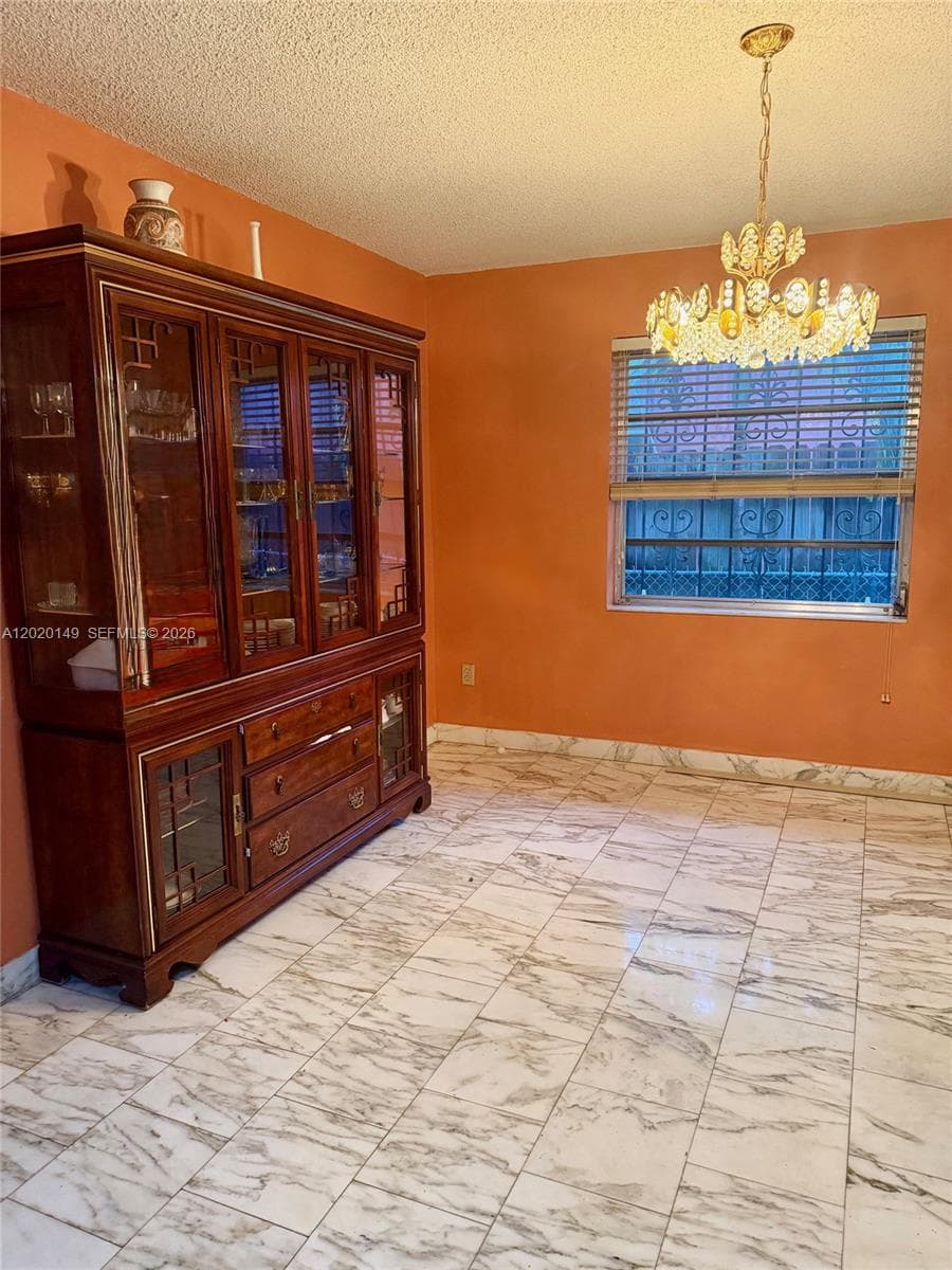 320 NW 61st Ave, Miami FL 33126 — 5