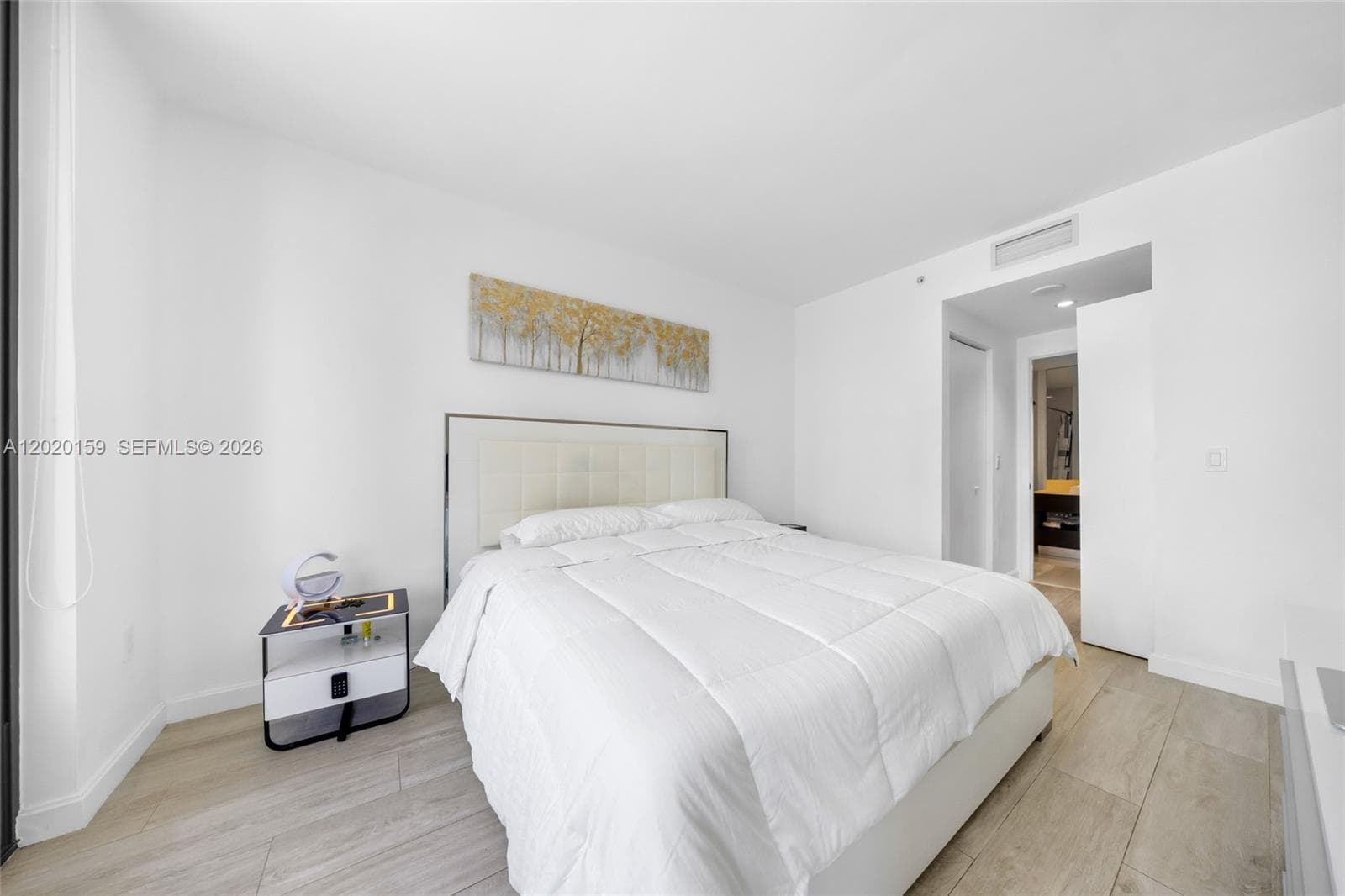 55 SW 9th St # 1804, Miami FL 33130 — 16