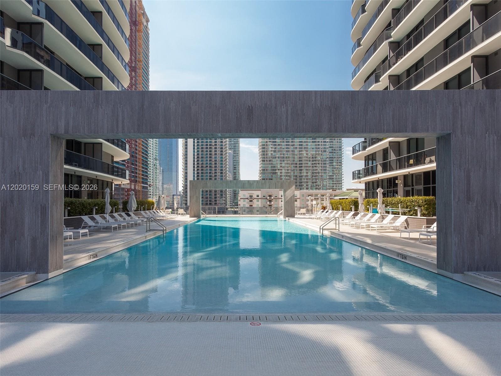 55 SW 9th St # 1804, Miami FL 33130 — 39