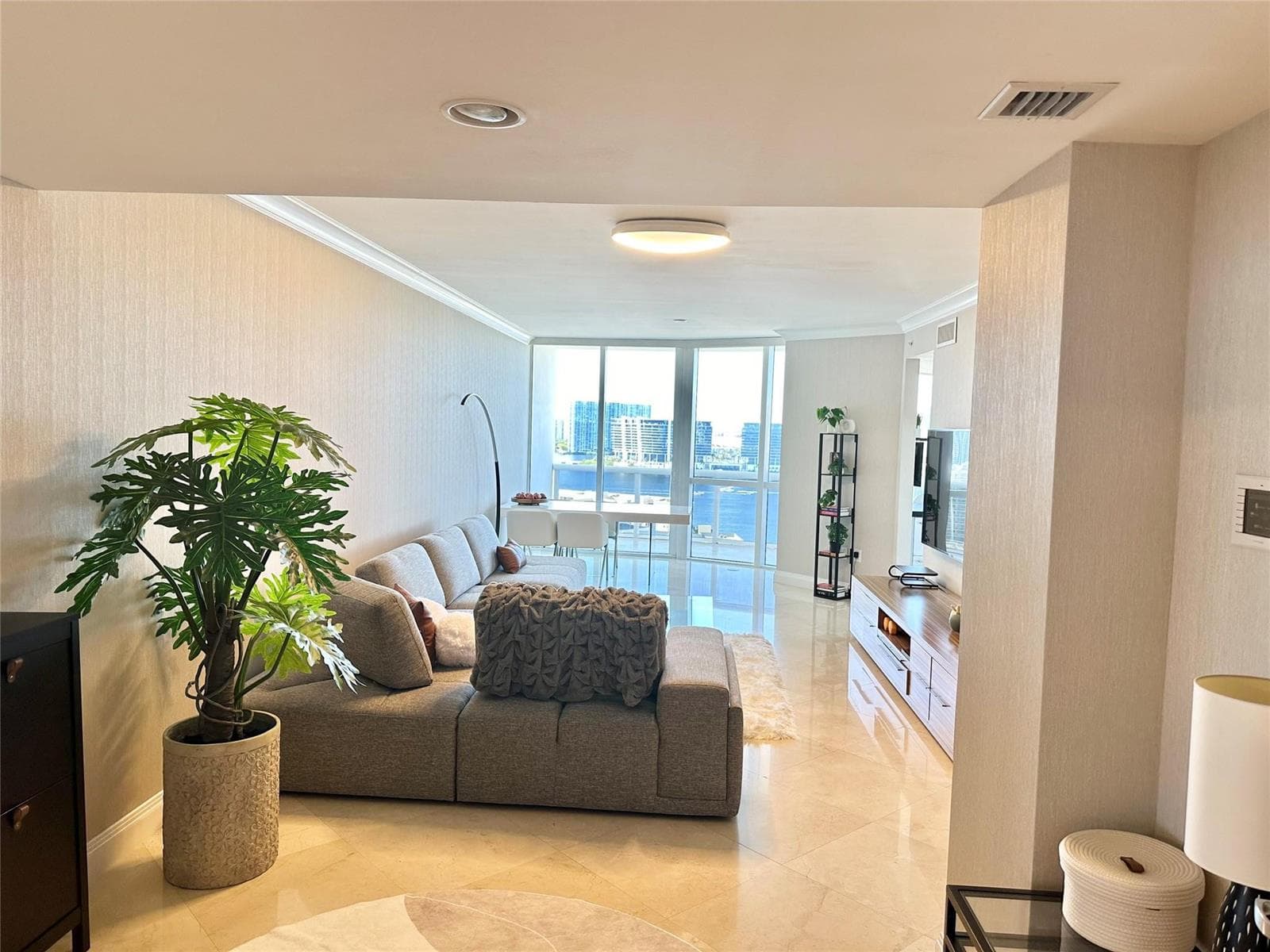 18201 Collins Avenue # 1901, Sunny Isles Beach FL 33160 — 19