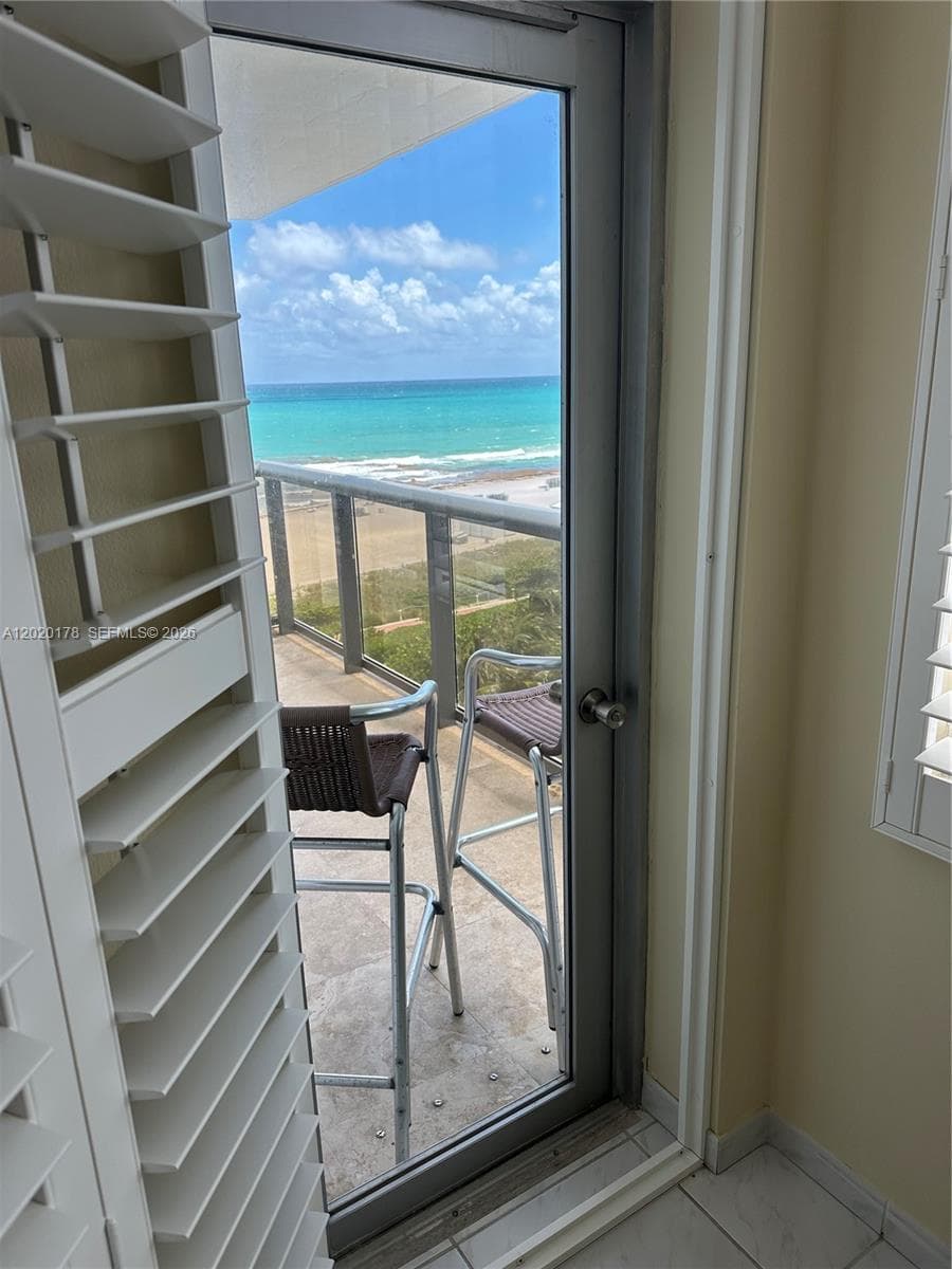6039 Collins Ave # 924, Miami Beach FL 33140 — 3