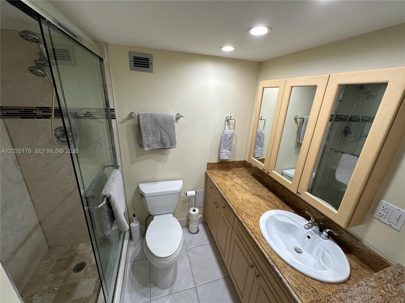 6039 Collins Ave # 924, Miami Beach FL 33140 — 20