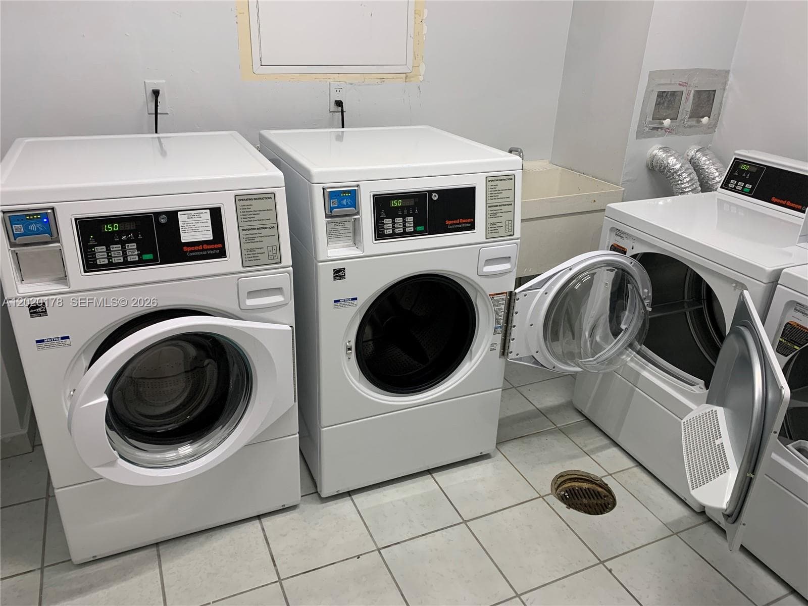 6039 Collins Ave # 924, Miami Beach FL 33140 — 33